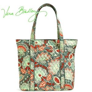 COPY - VERA BRADLEY 2.0 NOMADIC FLORAL LUGGAGE TOTE